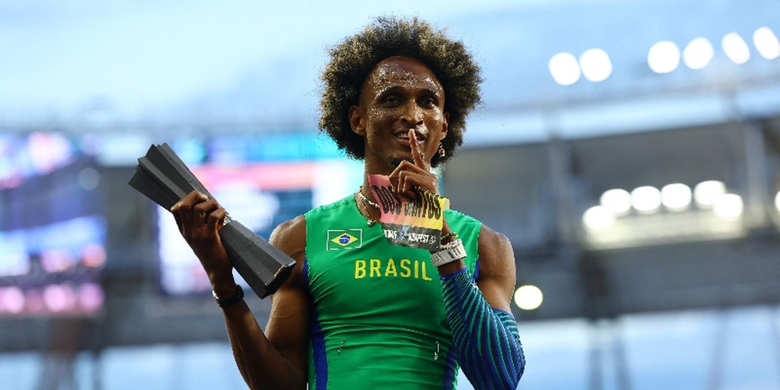 Alison dos Santos crava ouro no Mundial Ultimate em Budapeste