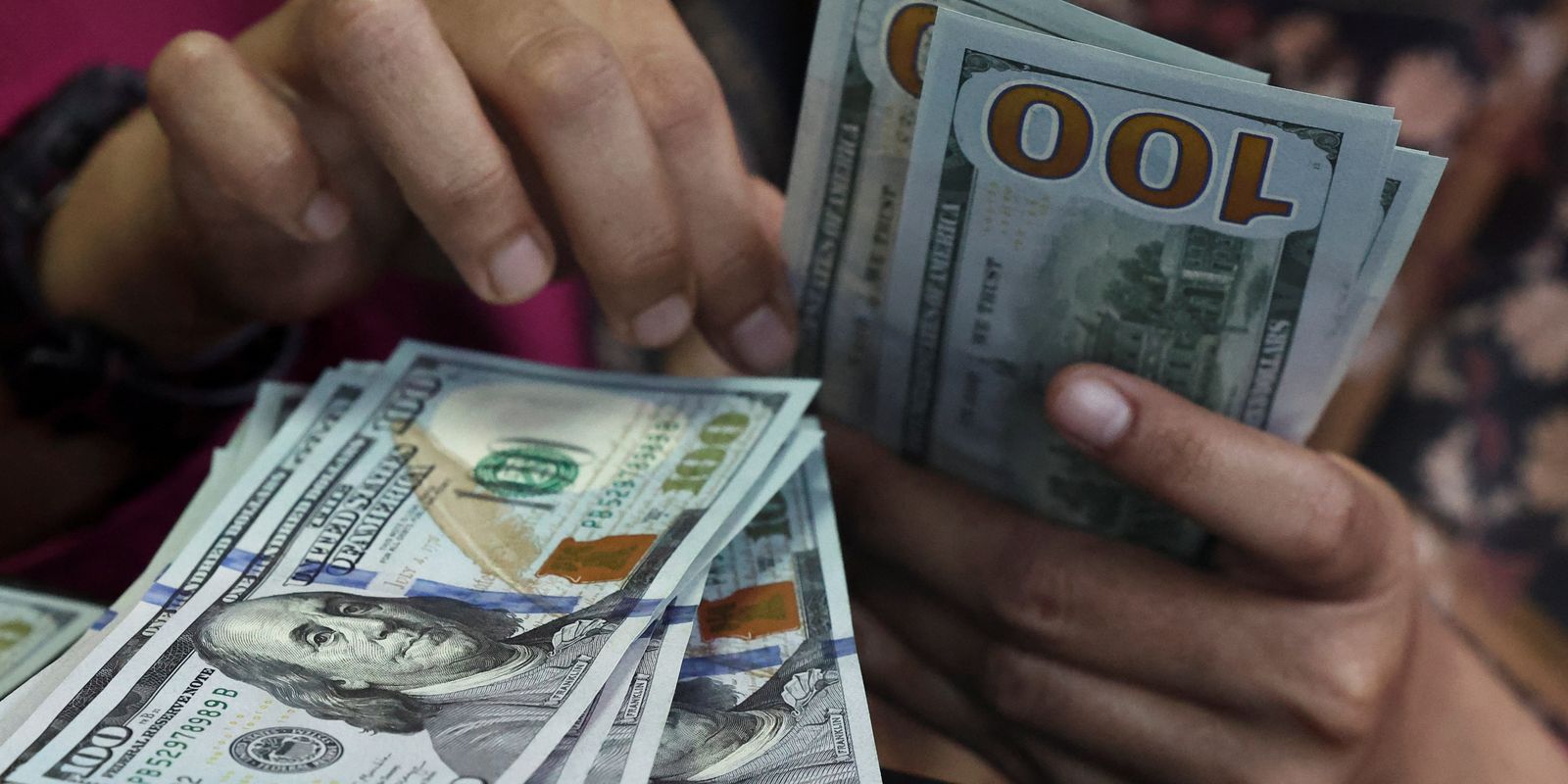 Alta do dólar e volatilidade nos mercados exigem atenção da economia