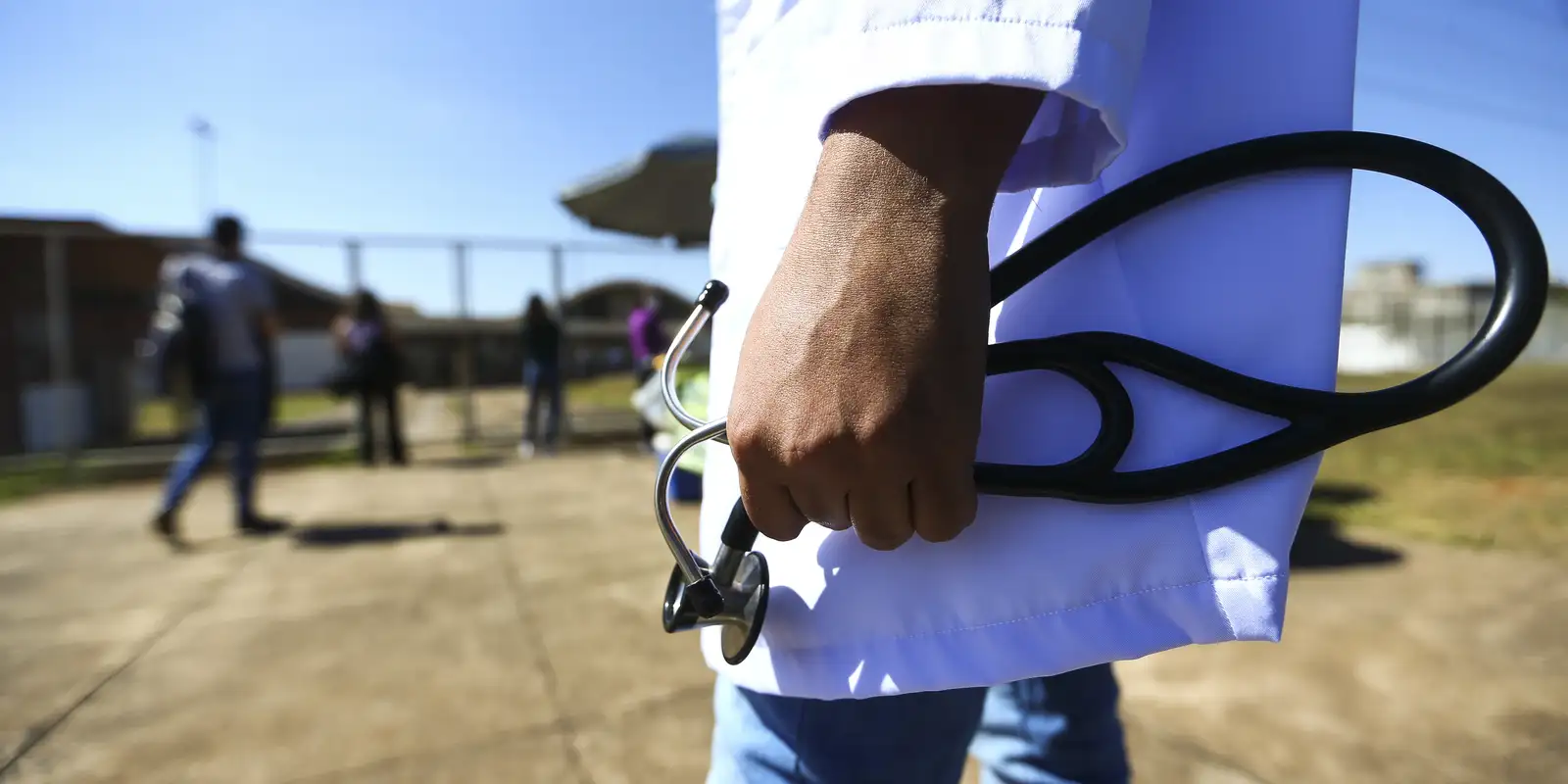 Enamed 2026: Prova de medicina agita futuros médicos neste domingo