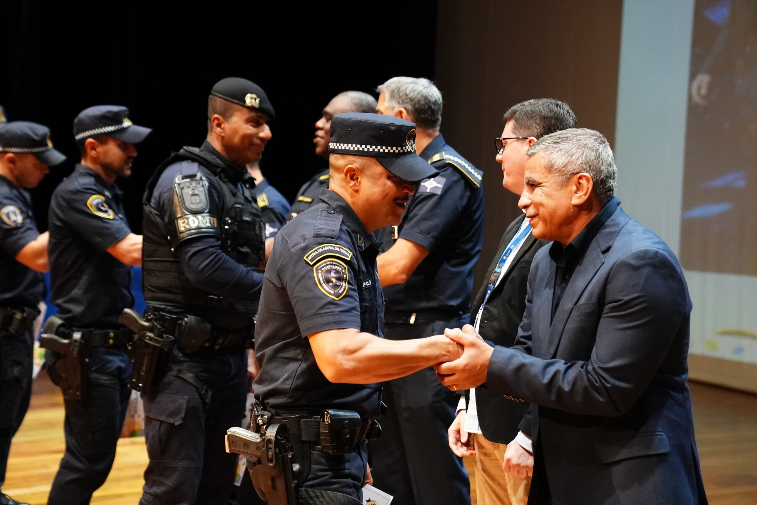 GCM de Guarulhos é homenageada no Adamastor em data festiva