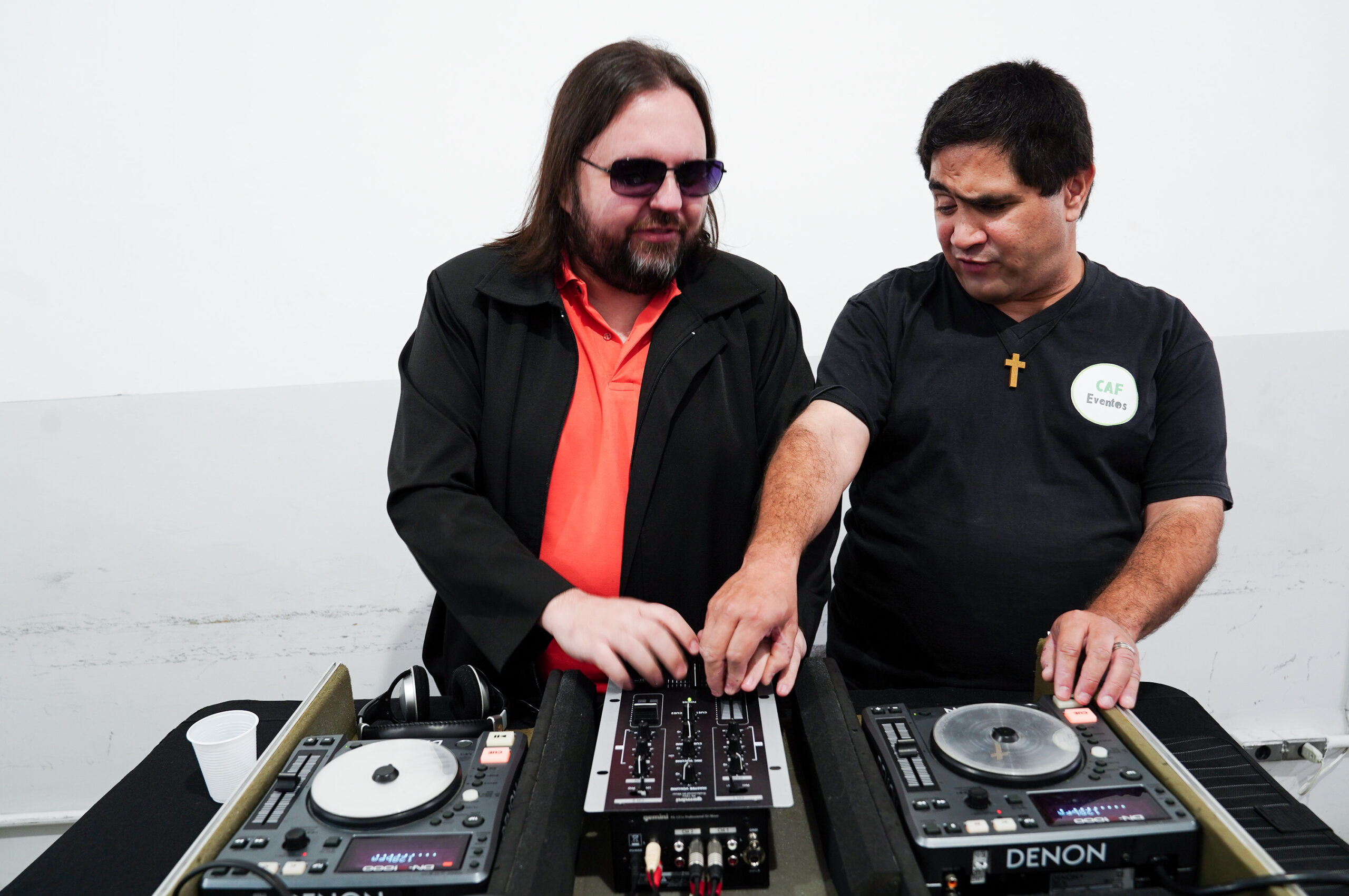Guarulhos recebe oficina de discotecagem inclusiva para PCDs