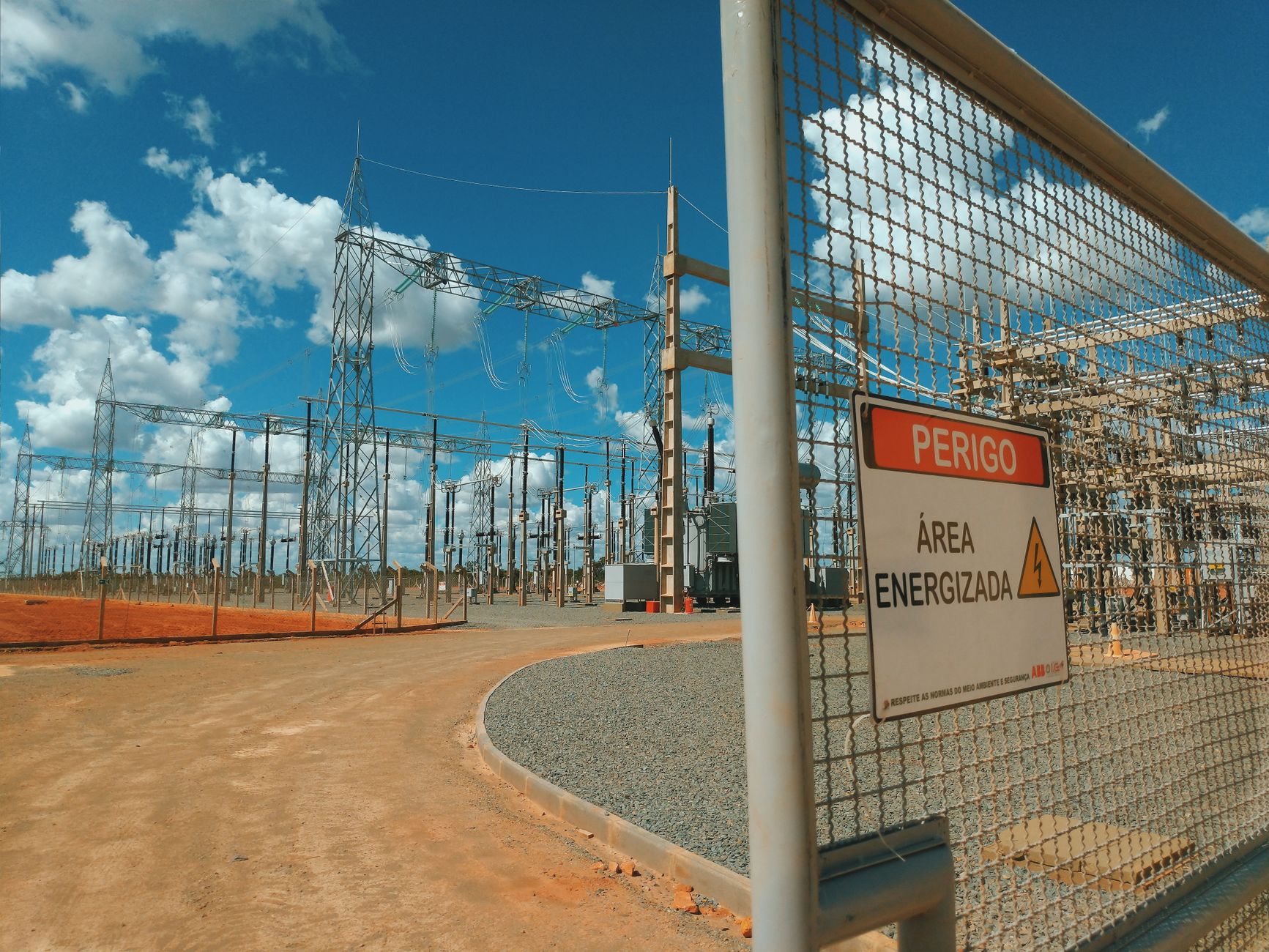 Mudanças no planejamento energético brasileiro elevam risco na conta de luz