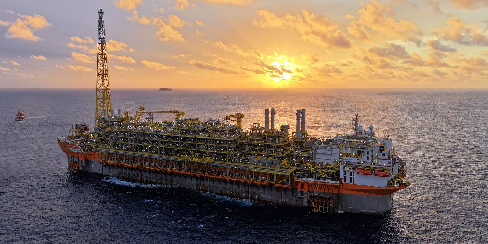 Navio-plataforma bate teto de produção no pré-sal da Bacia de Santos