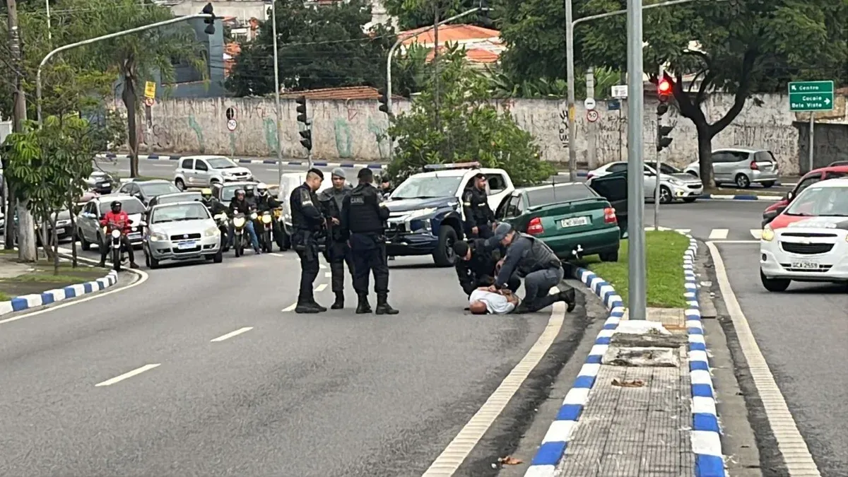 Abordagem ocorreu na Avenida Tiradentes, no Jardim Bom Clima
