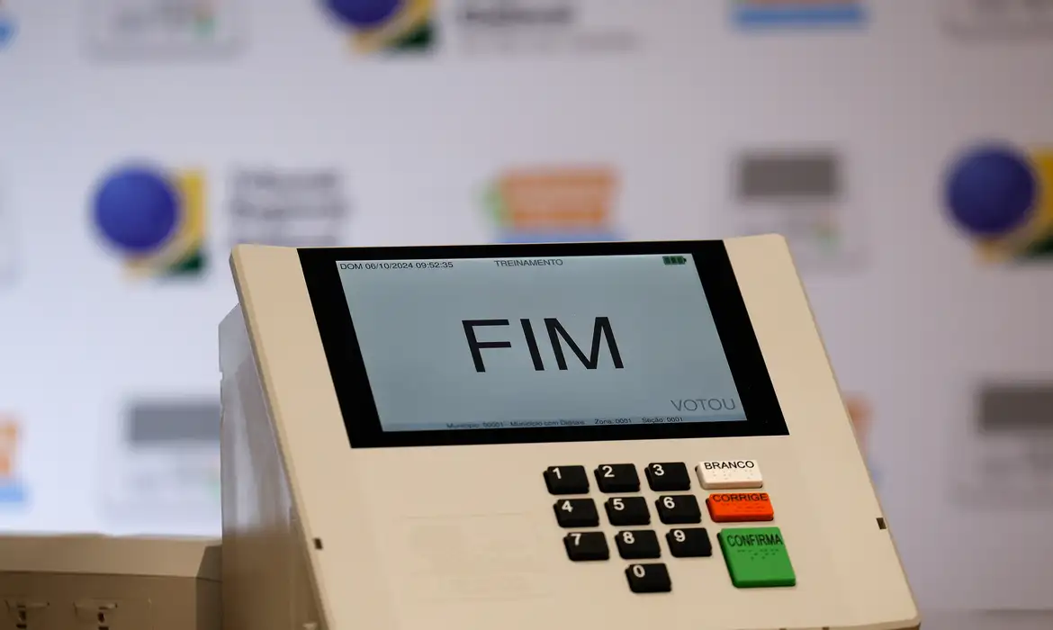 Prazo final: eleitor tem até quinta (20) para pedir voto em trânsito