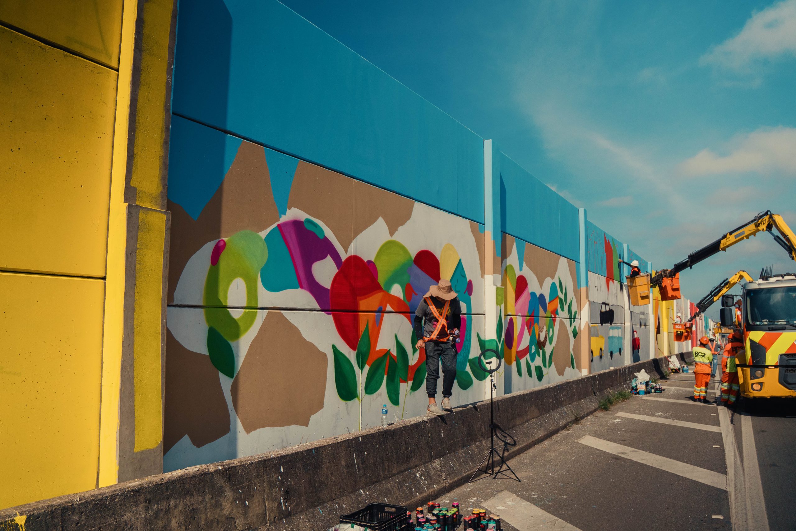 Projeto Grafite muda a cara da Via Dutra em Guarulhos neste fim de semana