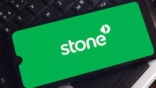 Stone abre inscrições para trainee com salário de R$ 8,5 mil