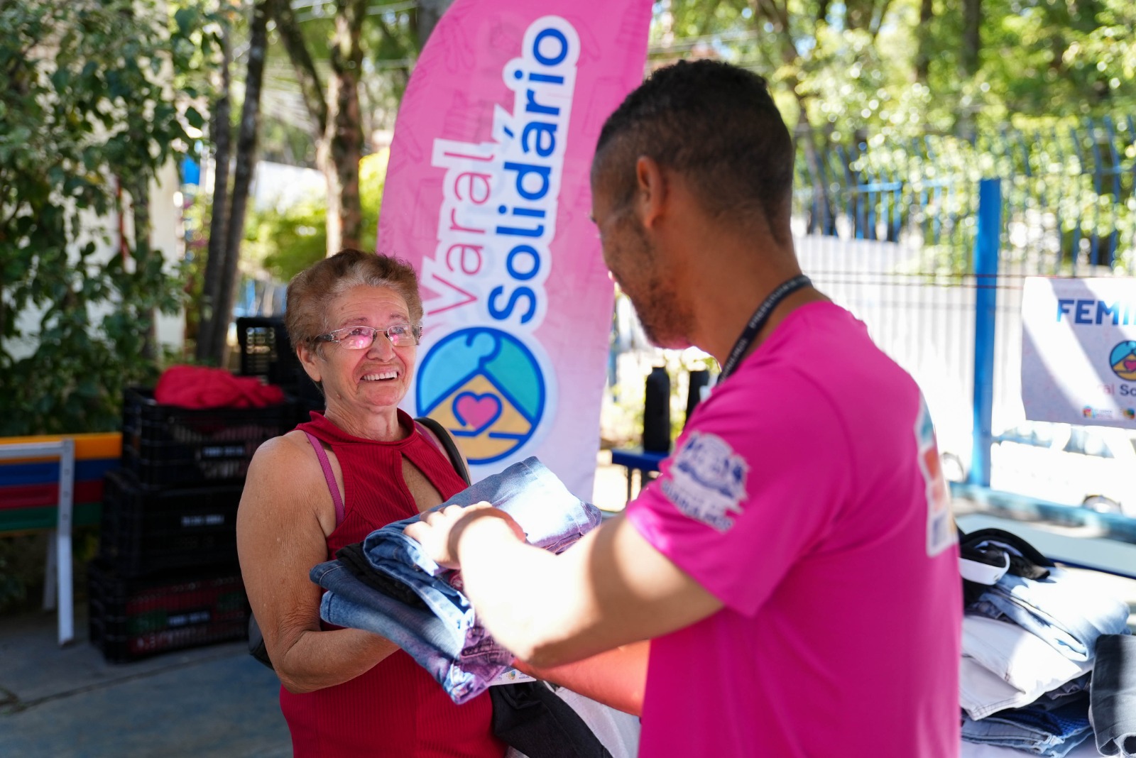 Varal Solidário distribui 1.500 peças no Jardim Bananal