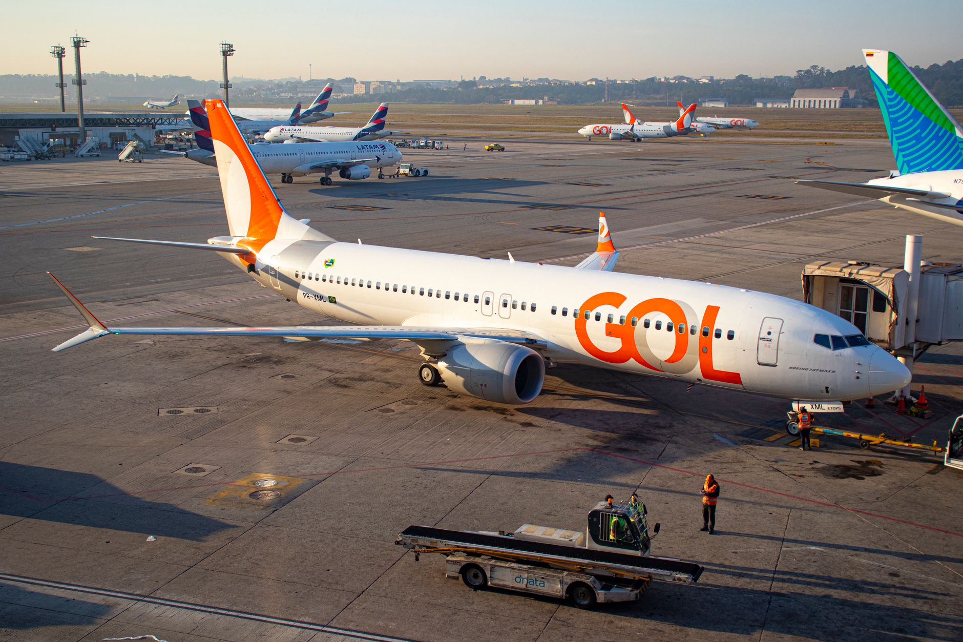 Aeroporto de Guarulhos orienta passageiros sobre consulta de voos e serviços
