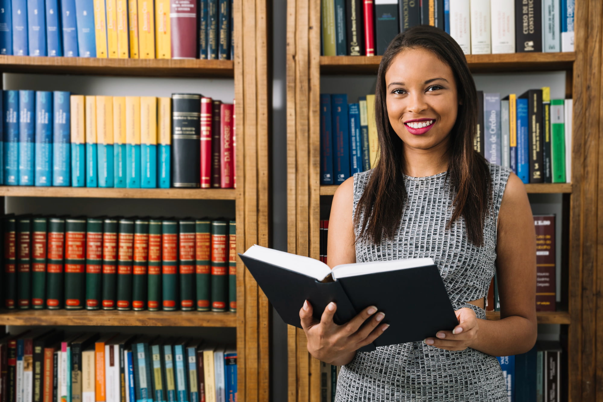 Concurso em Guarulhos: oito vagas para bibliotecário