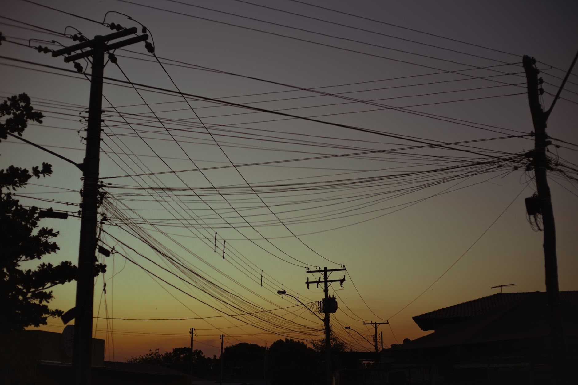 Eventos climaticos extremos exigem prevencao no fornecimento de energia