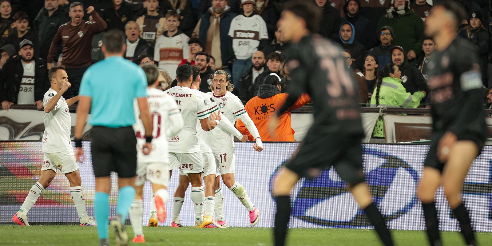 Fluminense avança à semifinal da Libertadores