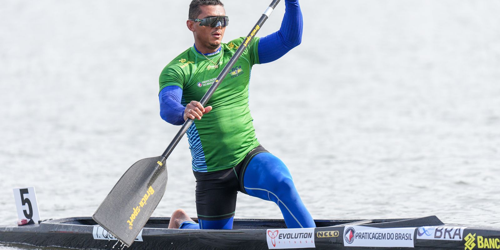 Isaquias Queiroz fatura penta mundial na canoagem em Poznan