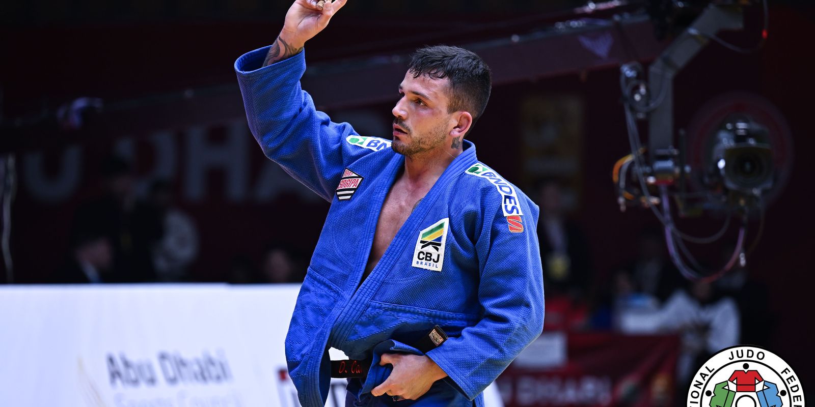 Judoca brasileiro fatura ouro inédito no Grand Slam de Lausanne
