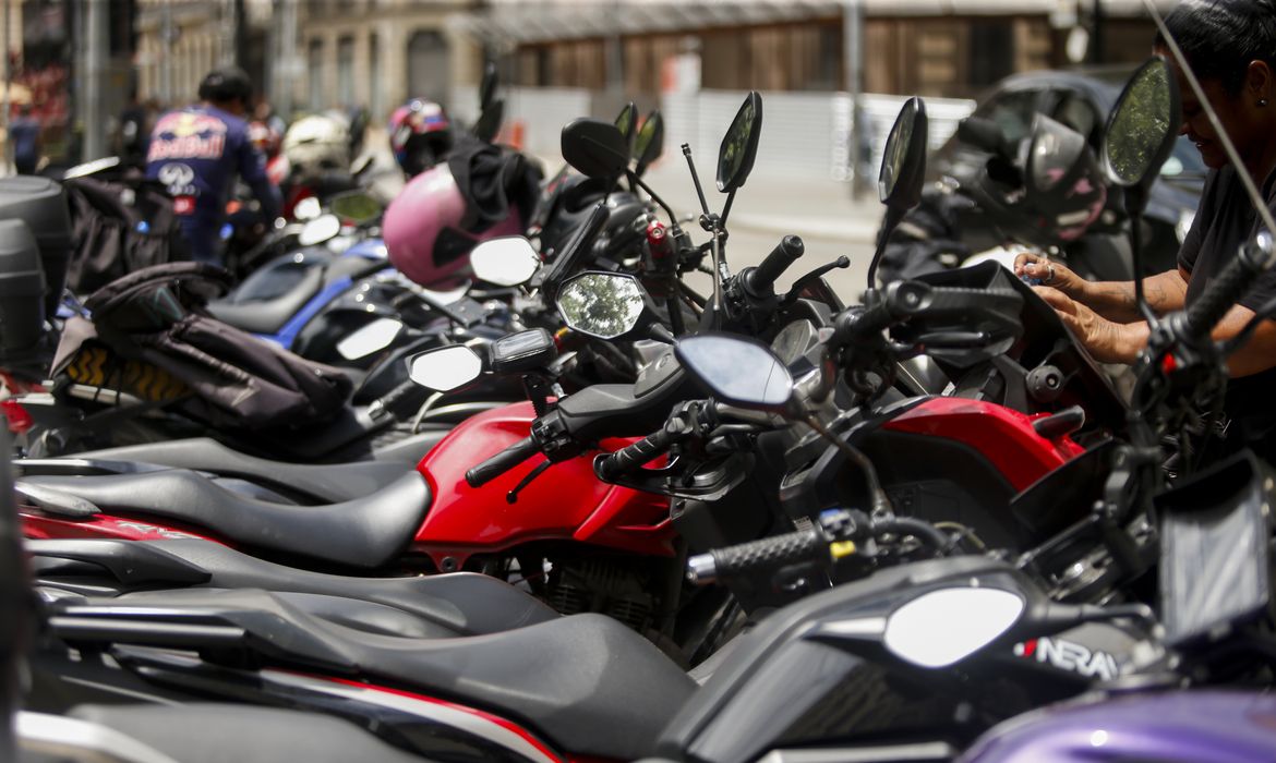 Move Brasil libera R$ 30 bi para veículos novos e motoristas