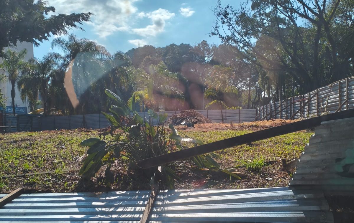 Nova base da GCM no Centro: Prefeitura blinda obra na Praça IV Centenário