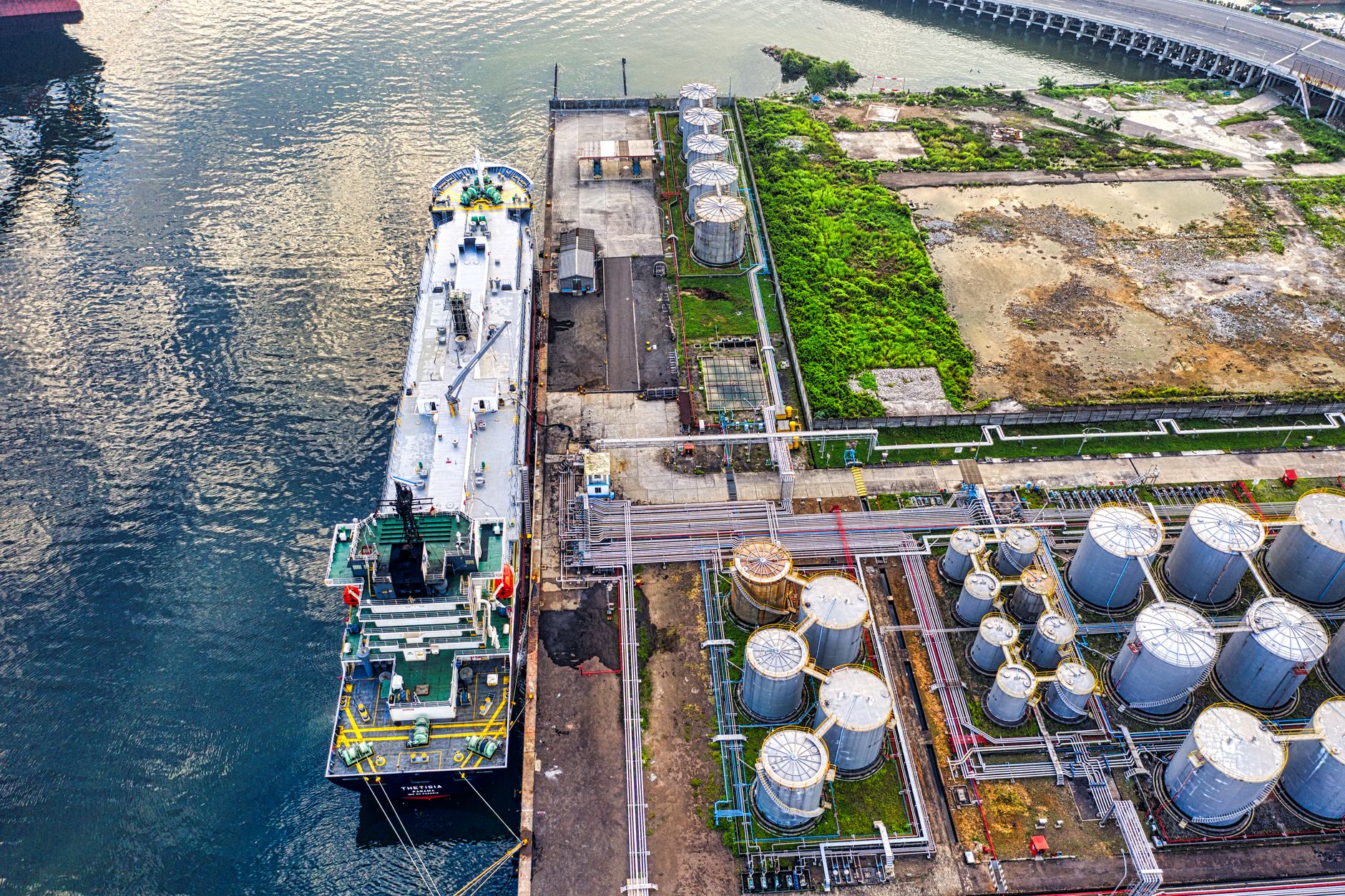 Petrobras firma acordo de longo prazo para importação de gás natural