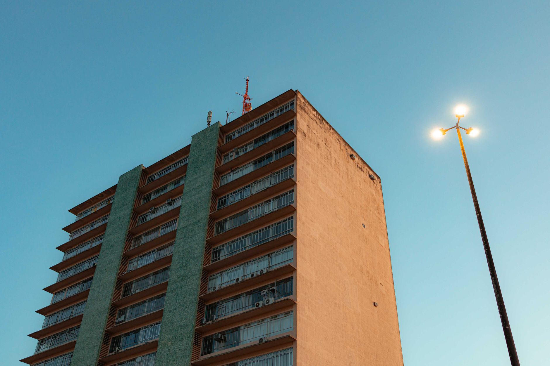 Reforma tributária pode encarecer conta de luz a partir de 2027