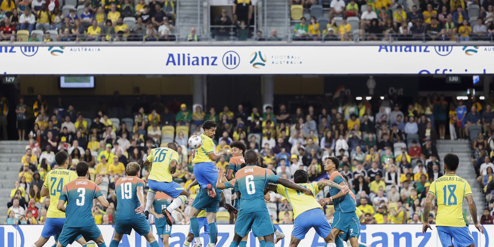Seleção brasileira muda escalação para novo amistoso contra a Austrália