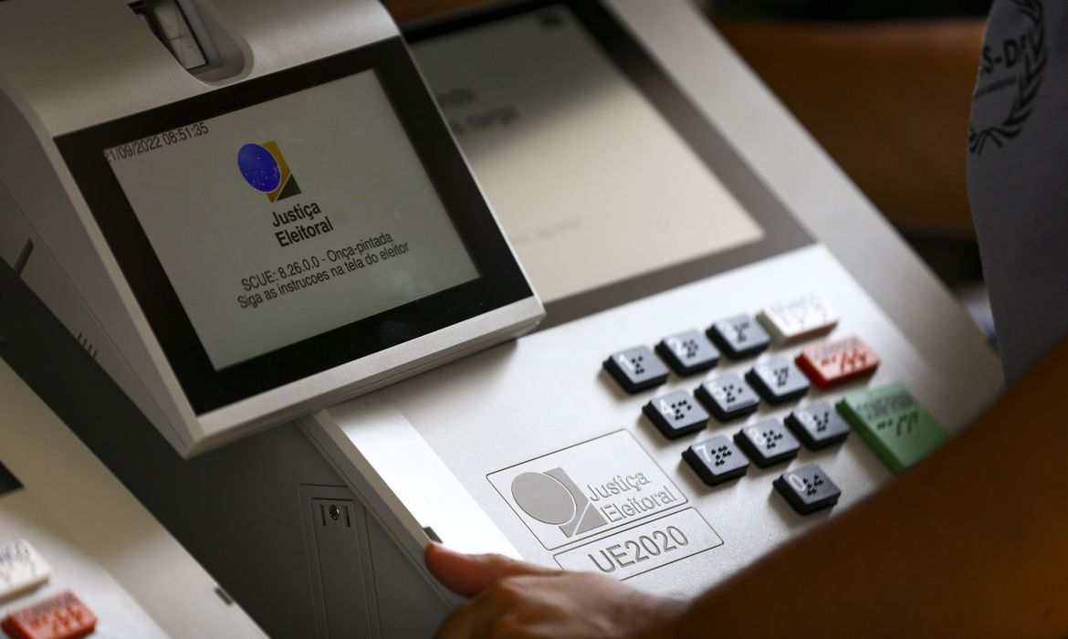 TRE-SP abre vagas temporárias para eleições com salário de R$ 1,8 mil