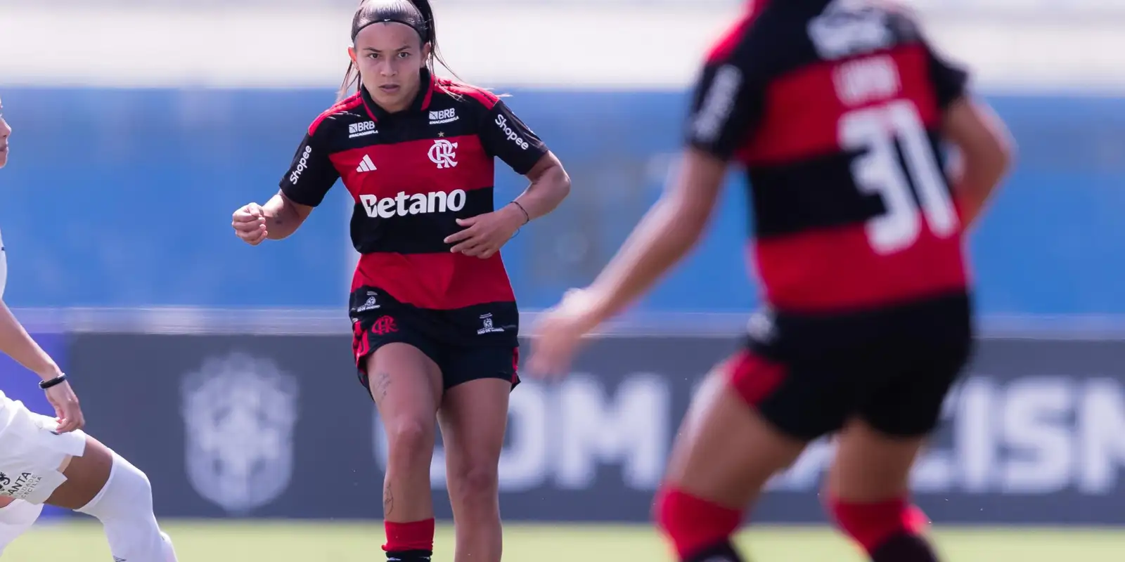 TV Brasil exibe decisão feminina entre Ferroviária e Flamengo