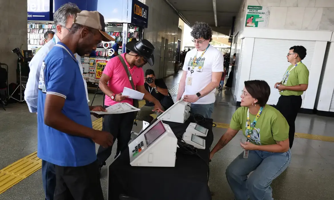 Prazo para pedir o voto em trânsito termina na quinta-feira (20)